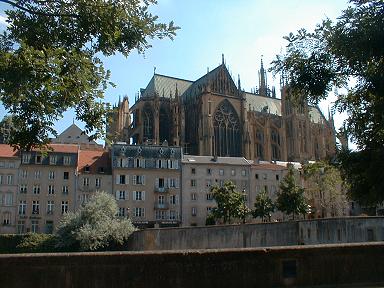 Ein gewaltige Baudenkmal, die Kathedrale von Metz am Ende der Moselfahrt.